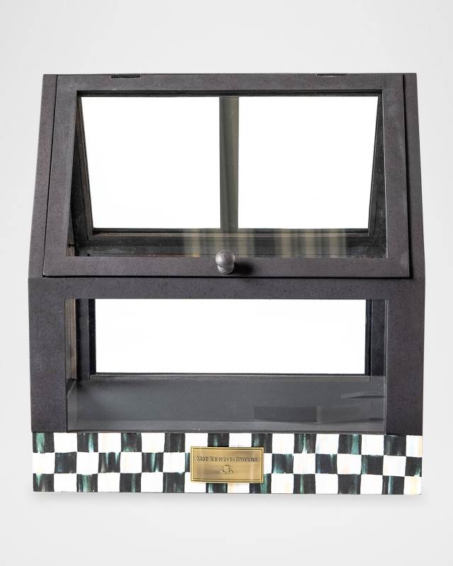 Courtly Check Terrarium